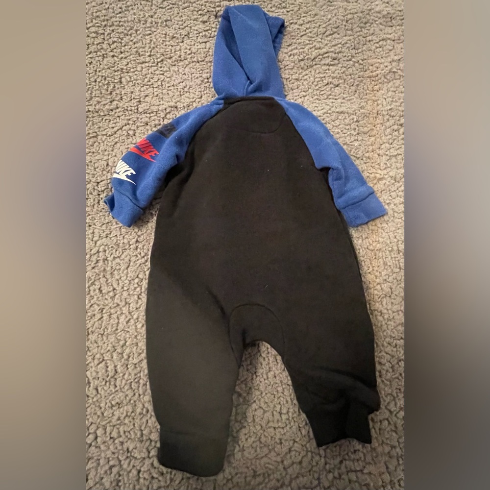 Nike bundle - Picture 2 of 10